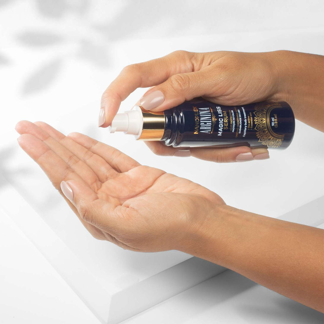 Nanoplex Arginina™ Heat Protectant Liquid Serum bottle – Professional salon-grade serum for heat protection, smoothness, and enhanced shine.